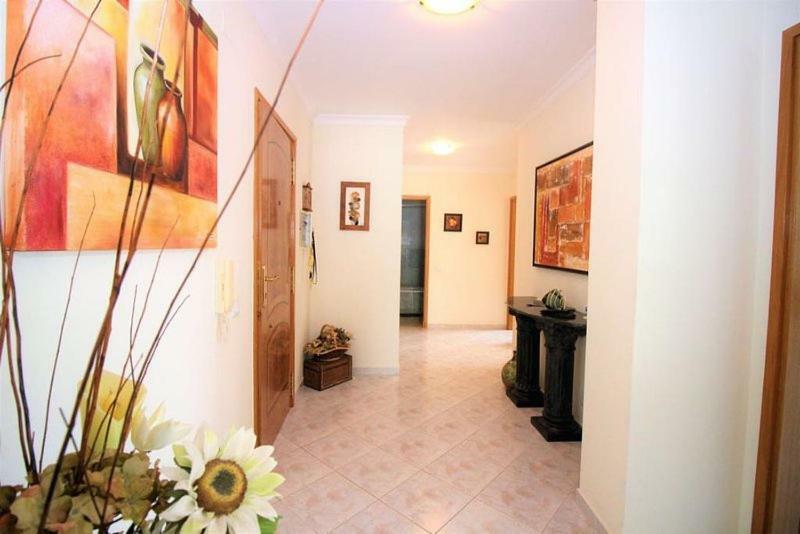Quiet Apartment Overlooking The Swimming Pool Armacao de Pera Exterior photo