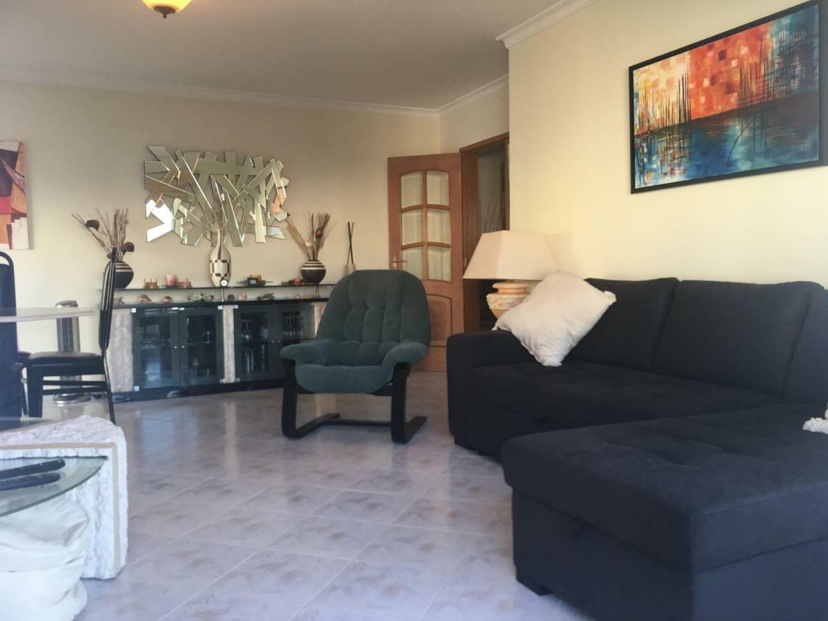 Quiet Apartment Overlooking The Swimming Pool Armacao de Pera Exterior photo
